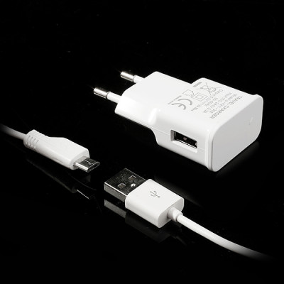 Зарядни Зарядни 220 v Универсално зарядно 220V 2.1A MicroUSB с кабел бяло